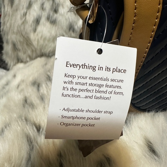 NWT Giani Bernini  Navy and Tan Crossbody Bag - Picture 6 of 8